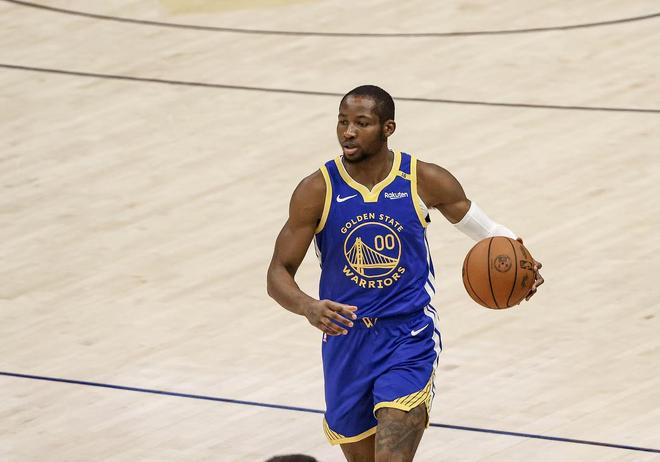 连签5人!勇士15人大名单正式出炉,新赛季有望冲冠?