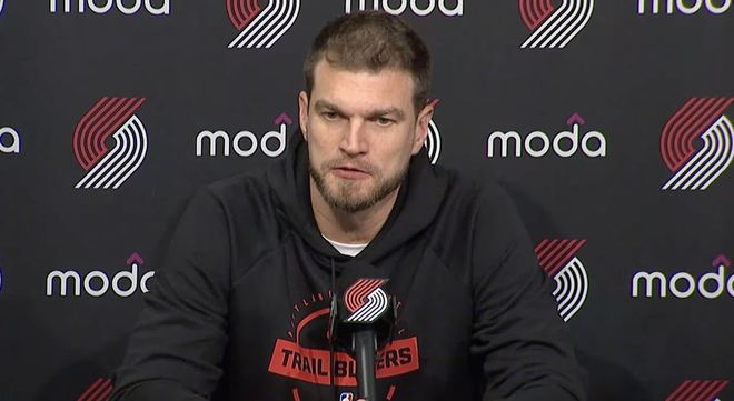 斯普利特：无中锋阵容不会成为长期武器，关键是把握使用时机