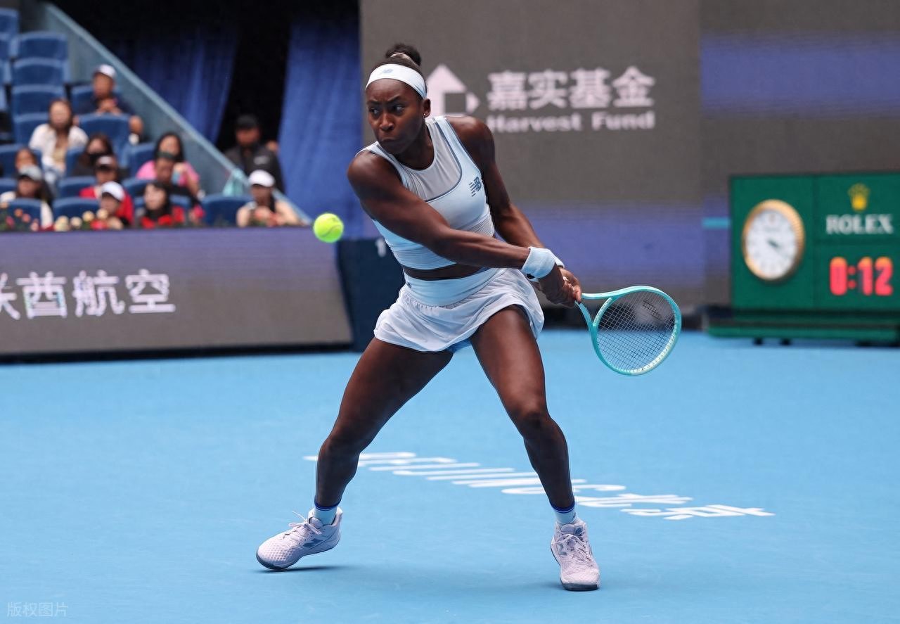 中网爆大冷！卫冕冠军惨败出局，女单名将被绝杀，决赛对阵出炉