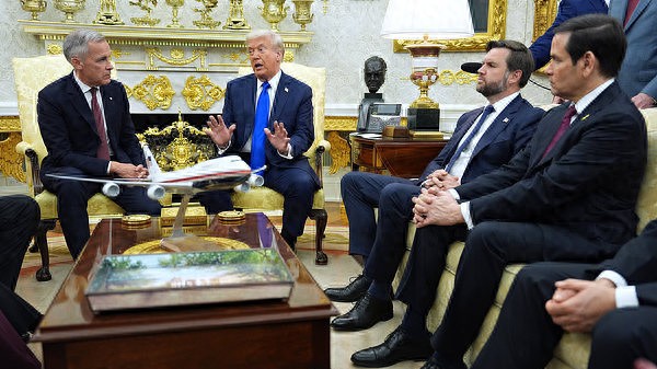 美加领导人在白宫举行会谈 讨论关税等议题