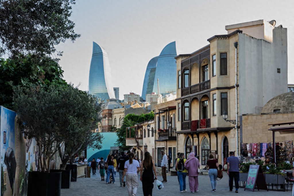 亚信智库论坛｜中外学者聚焦“发展与安全共振”，共论“带路”与“走廊”对接