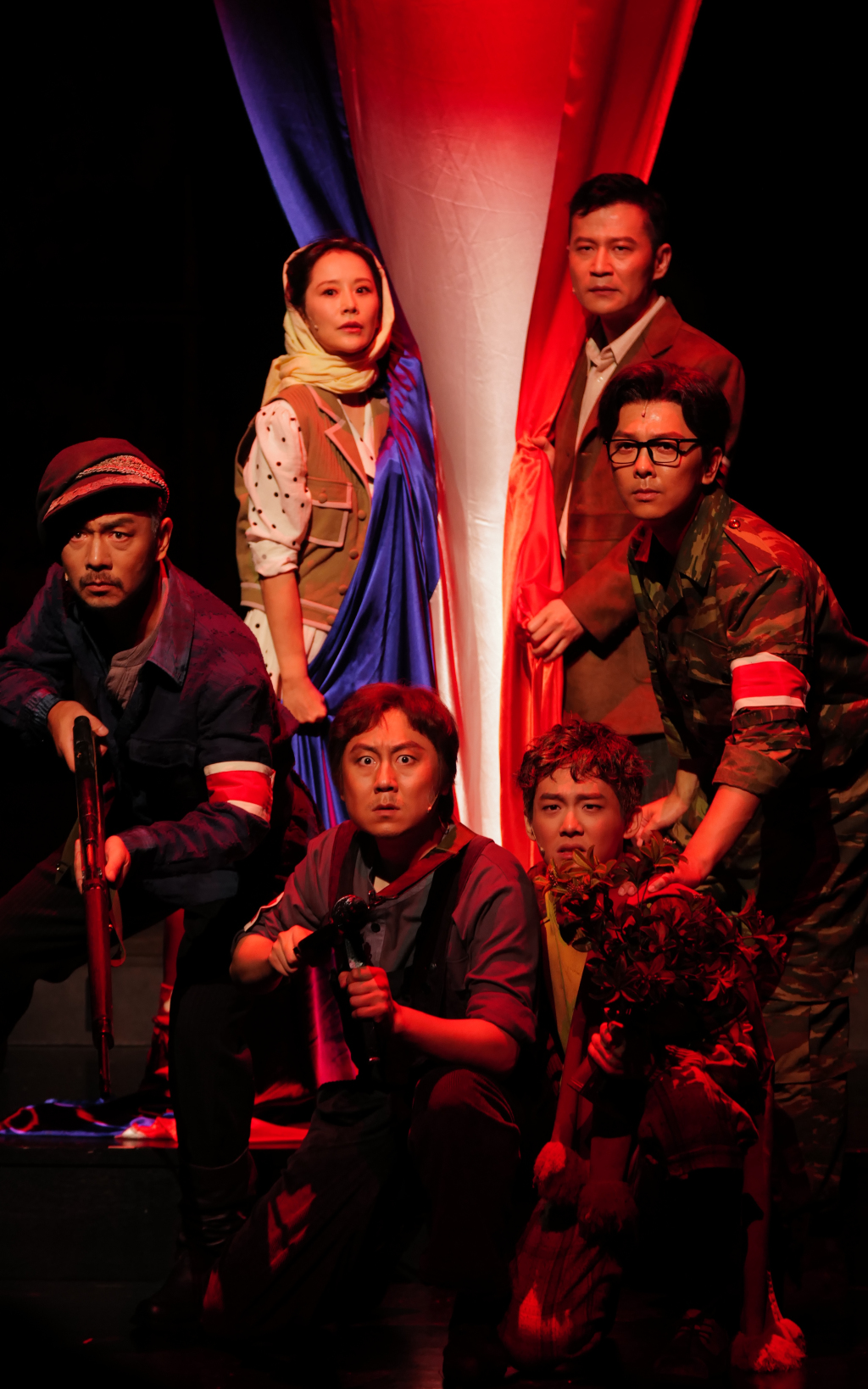 萨特《死无葬身之地》为何一直长演不衰?