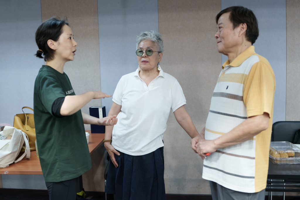 萨特《死无葬身之地》为何一直长演不衰?