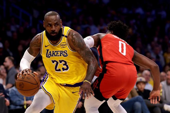 詹姆斯将再缺阵3至4周，雷迪克：情况没那么糟糕但需要时间