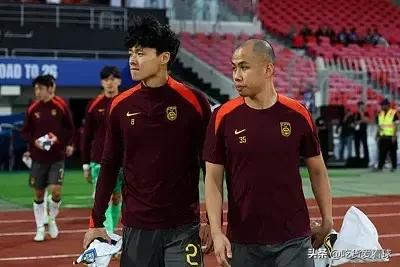 两连败!国足0:2日本,王钰栋伤退,四人表现太低迷!