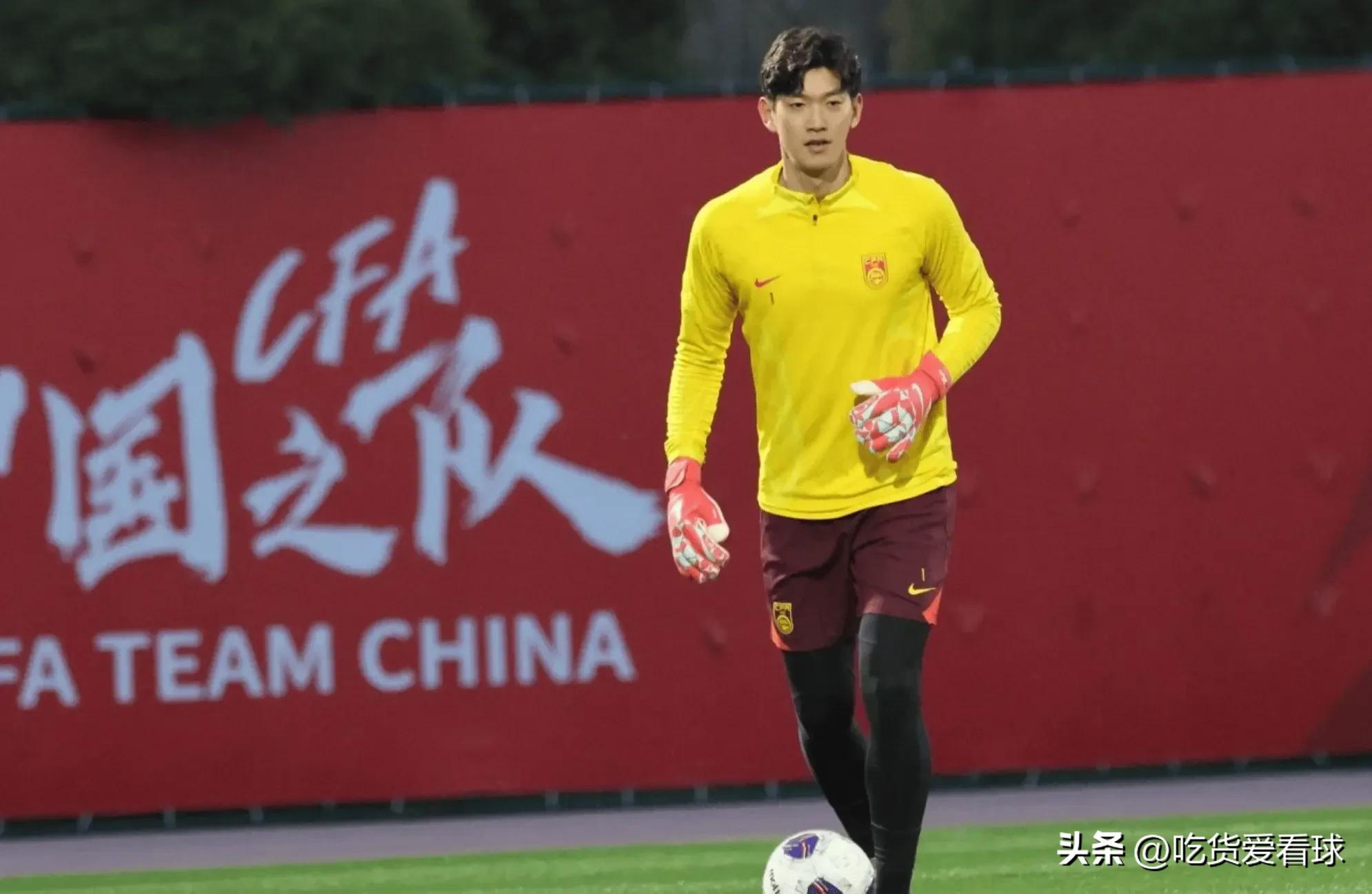 两连败!国足0:2日本,王钰栋伤退,四人表现太低迷!