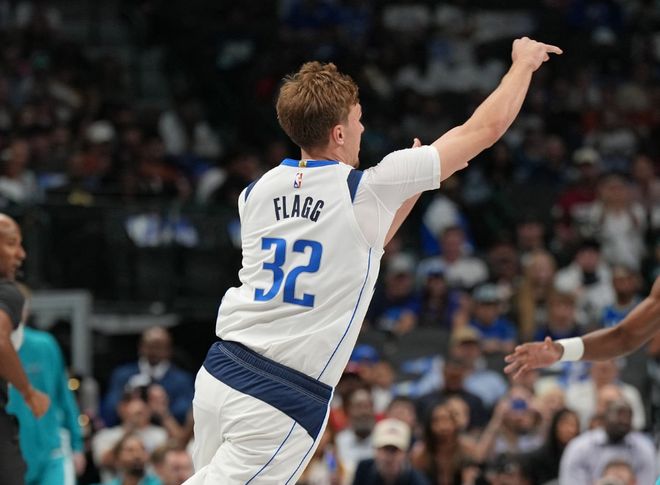 爆冷！浓眉在场输24分成短板，状元带队憾负鱼腩，三球鲍尔20+6