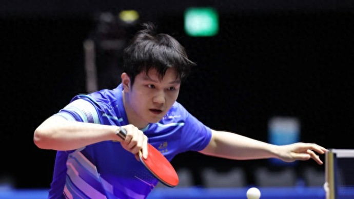 全运会乒乓球：樊振东领衔上海三虎将晋级男单八强