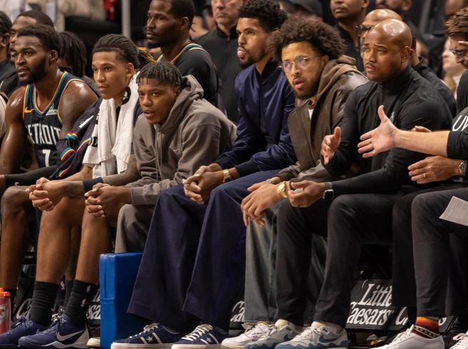 核心轮休居然大胜！东部大黑马豪取8连胜，两大奇兵爆砍51分