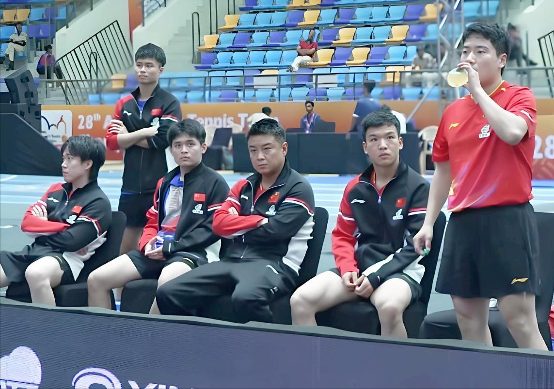 乒乓亚锦赛：国乒男团大逆转！0-2连扳3盘险胜日本，晋级决赛争冠