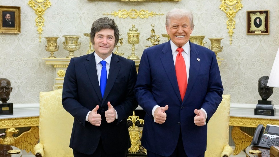 特朗普威胁称,如果米莱输掉选举,美国将削减对阿根廷的经济援助