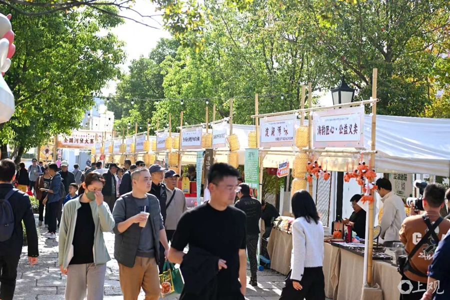 各地名蟹汇聚此地,产业白皮书发布!青浦×上海海洋大学:良种、品牌合作
