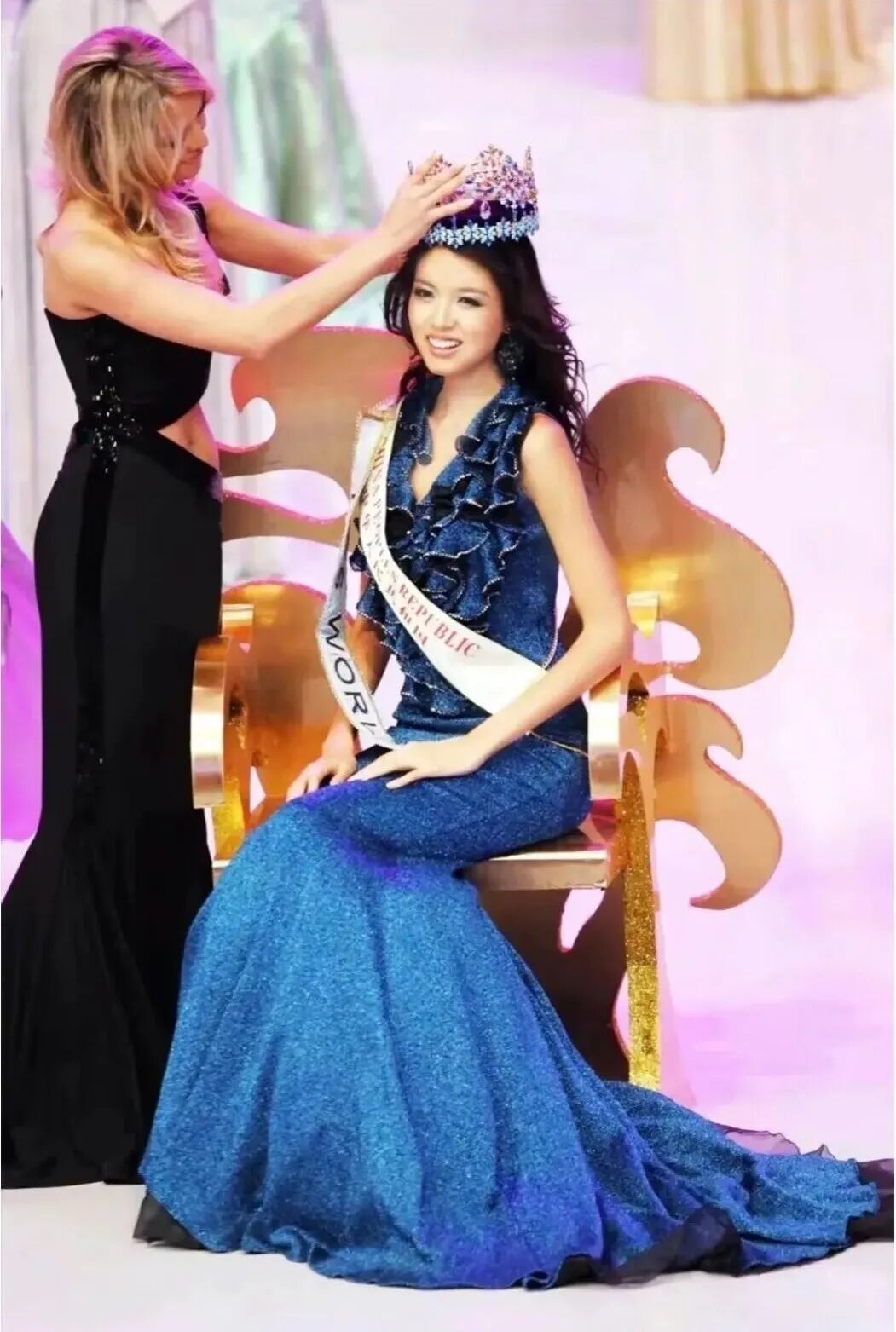 被羞辱后,选美小姐集体退赛