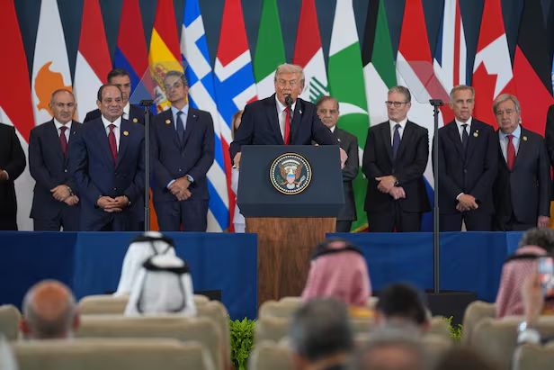 外交场合夸“美女”，他在“和平峰会”上搞政治秀？