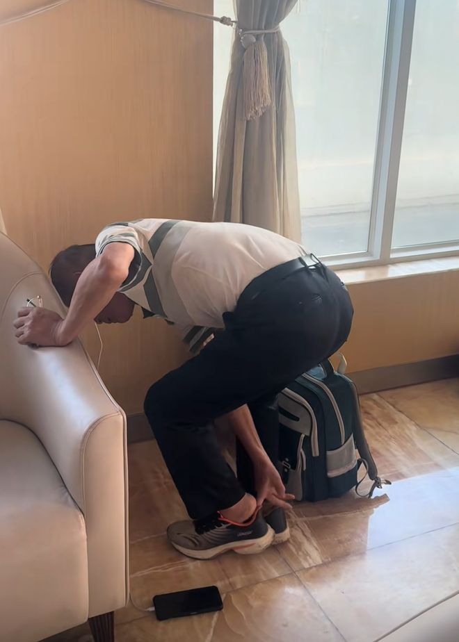 “互联网喊我来的”，湖南大爷孤身赴柬埔寨见网友险些流落海外，华侨安排吃住平安送回