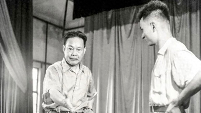 如今，我们纪念周信芳的意义……