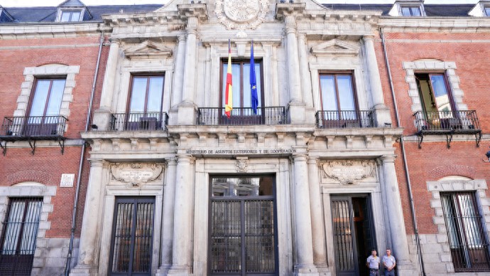 直面分歧、平等对话,中美经贸会谈向深水区推进