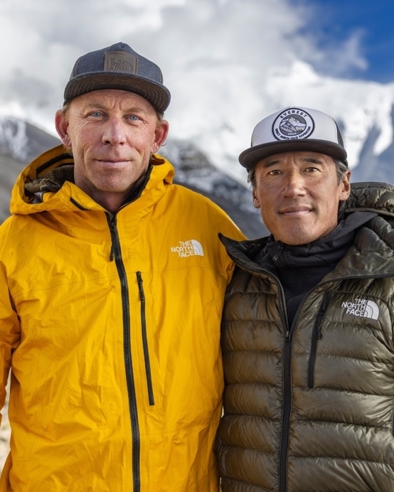 金国威首次经北壁霍恩拜因雪沟登顶珠峰，以镜头记录历史性传奇时刻