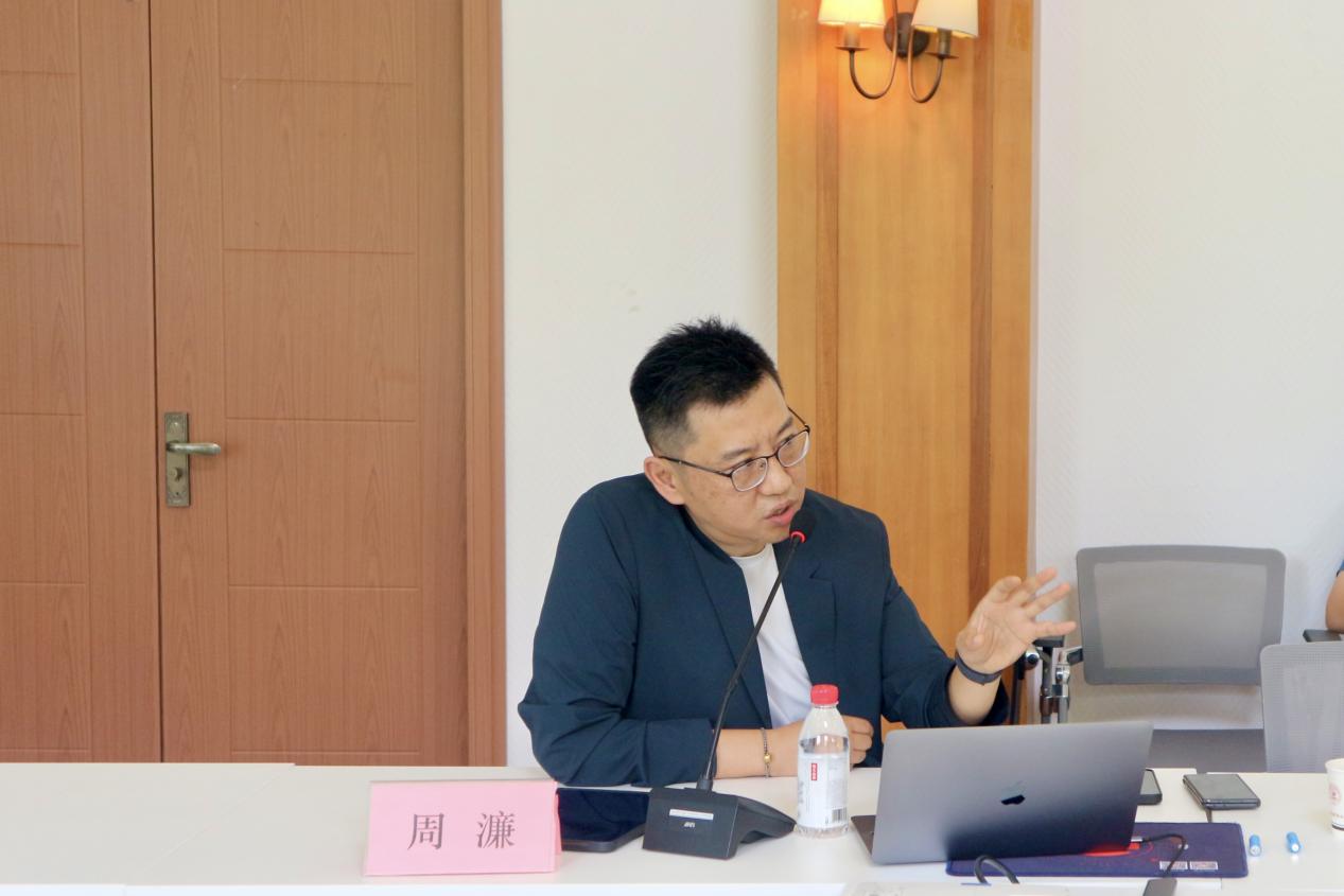 首届“历史与哲学上海论坛”在上海财经大学人文学院举行