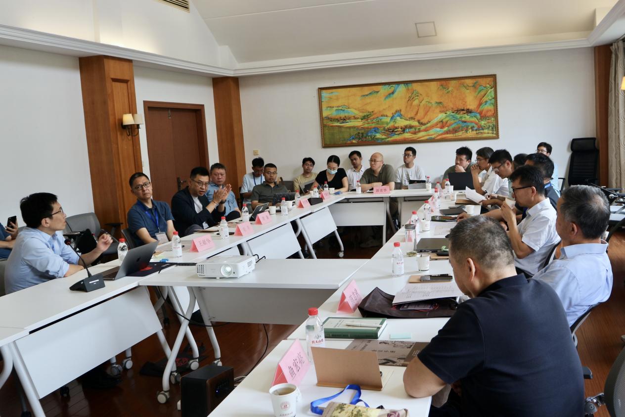 首届“历史与哲学上海论坛”在上海财经大学人文学院举行