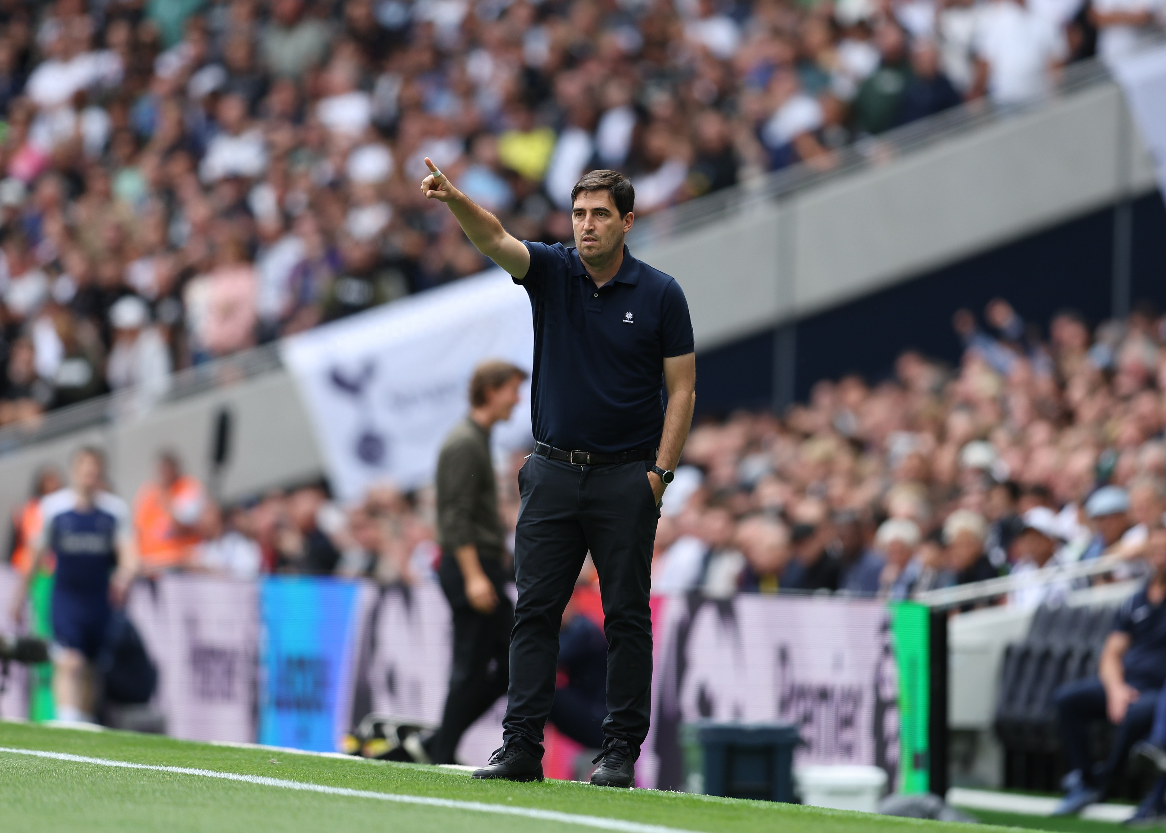 曼联有意！记者：伯恩茅斯计划在冬窗前提前敲定主帅伊劳拉的续约