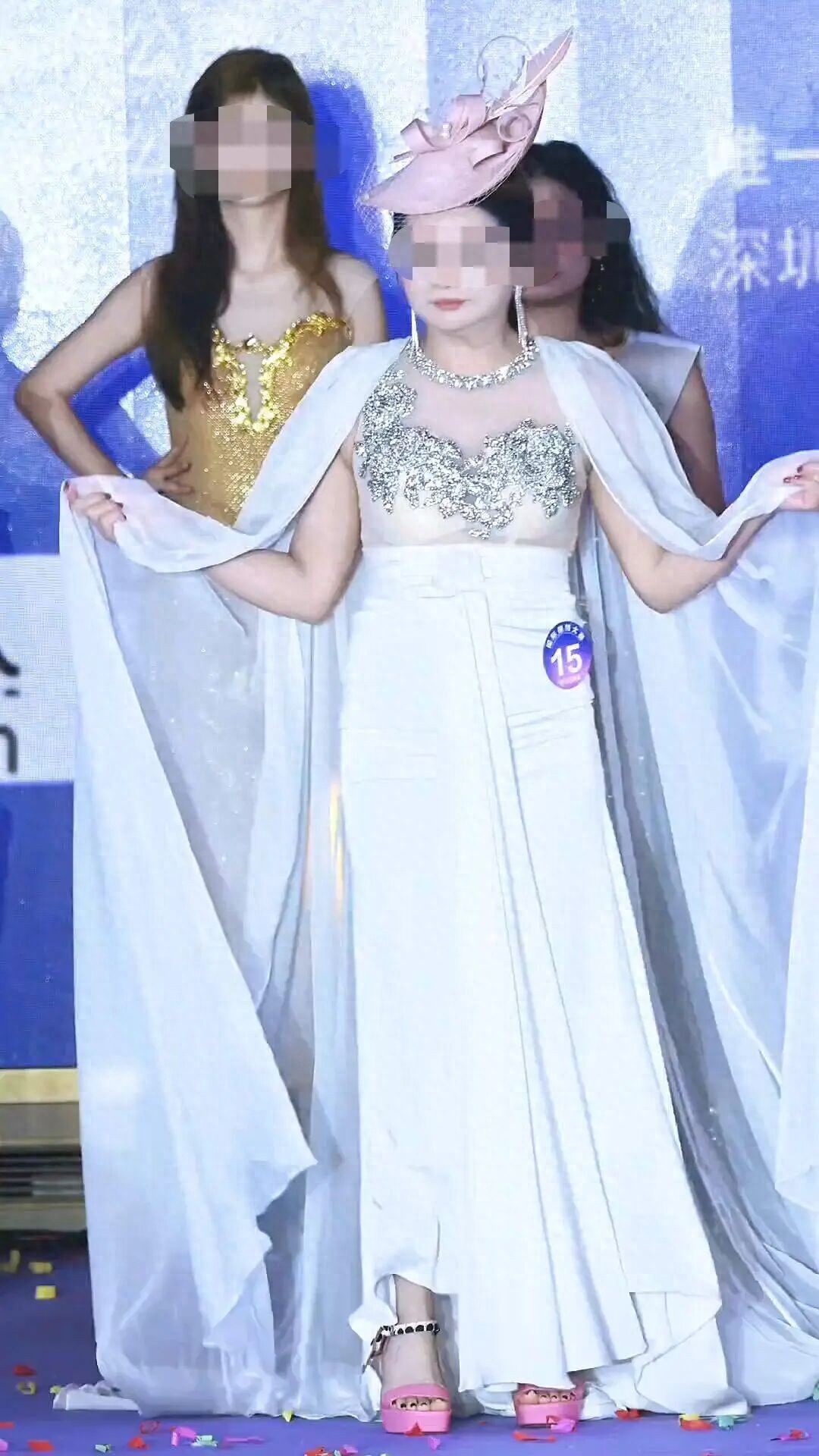 “国际模特大赛”15号模特获广东冠军引争议，组委会回应：负责人生病无法接受采访，后续会给大家交代