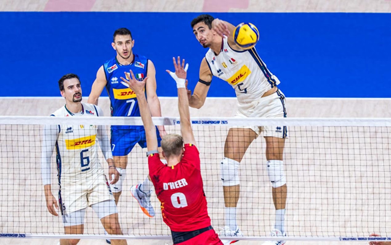 一场3-0！让中国男排彻底出局，奥运冠军被爆大冷，世锦赛全乱了