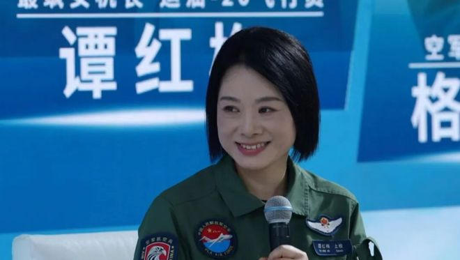 九三阅兵最飒女机长，现身长春