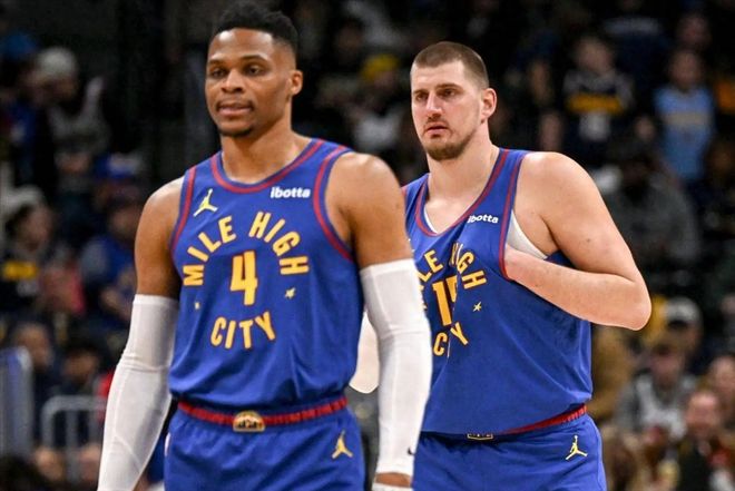 当季全明星队友数对比:哈登7位,库里5位,字母3位,老詹几位?