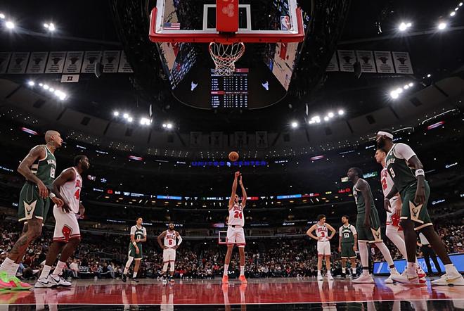 公牛再次下放乐透秀到发展联盟,在短时间内他很难出现在NBA?