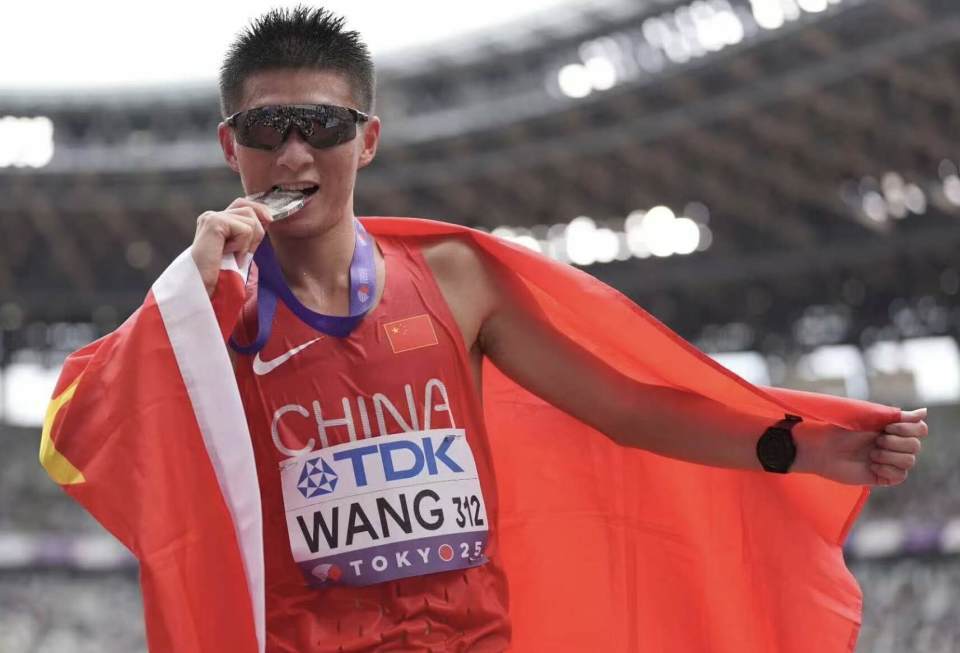 2025世锦赛中国队无人夺金！收获2银2铜，多个单项仍带来惊喜