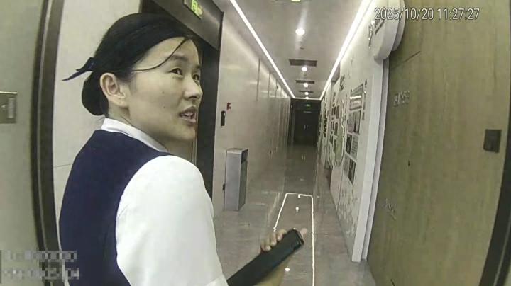 杭州84岁老人，取现近700万元“买房”！银行经理秒懂……