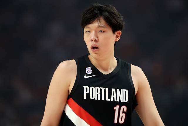 刚打了一轮,主帅被抓了,杨瀚森点也太背了,还好继任者是老相识