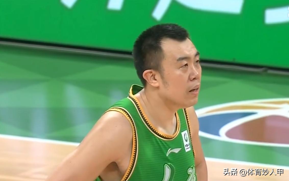 辽宁队最终注册名单：李晓旭签约E类合同，韩德君选择退役