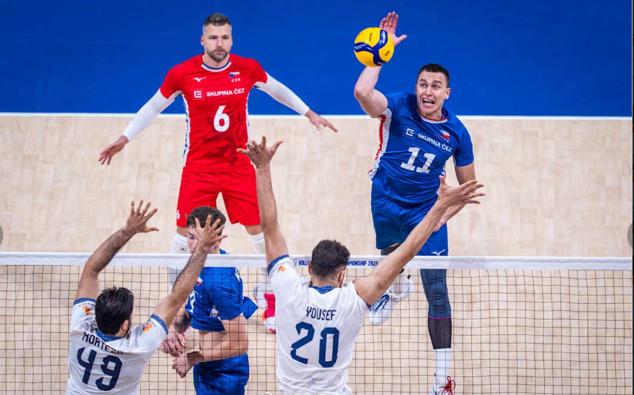 男排世锦赛:4强全部诞生,美国被绝杀,黑马创历史,波意死磕