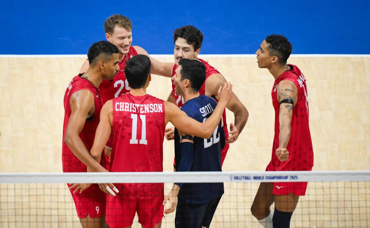 3-2!男排爆大冷:奥运冠军被绝杀,欧洲黑马大逆转,4强球队出炉