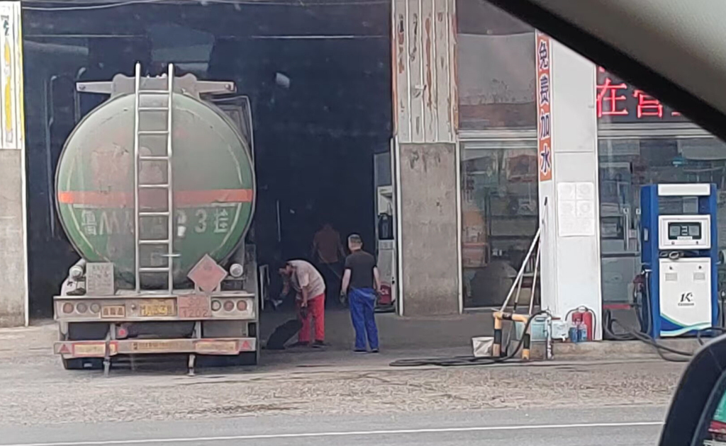 “新能源”幌子下的黑色利益链:湖北多地伪新能源加注站调查