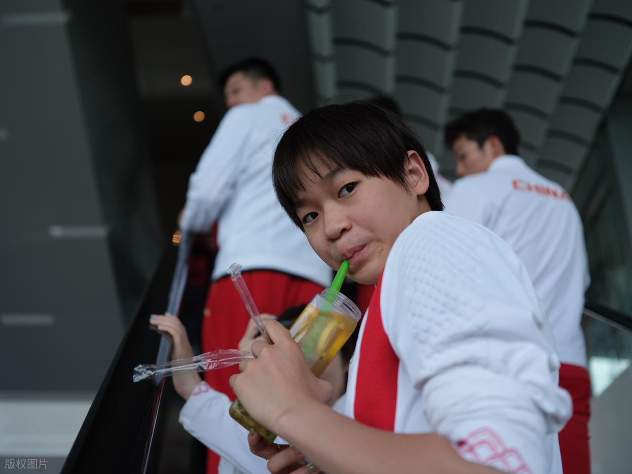 北京时间10月17日,体坛传来全红婵、朱婷、郎平、郭晶晶的新消息