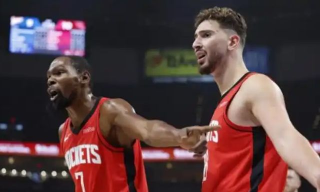 破烂五大阵容？37岁死神爆发，难求一胜！火箭要调整了？