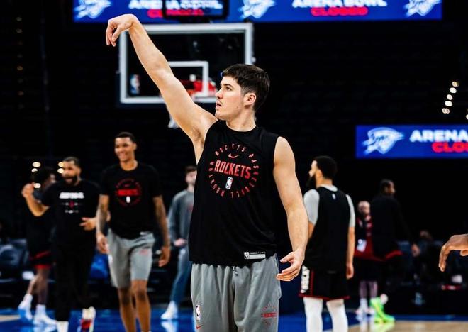 火箭3巨头配合失误!急需控卫?替补2将可交易,搭配首轮可换新核