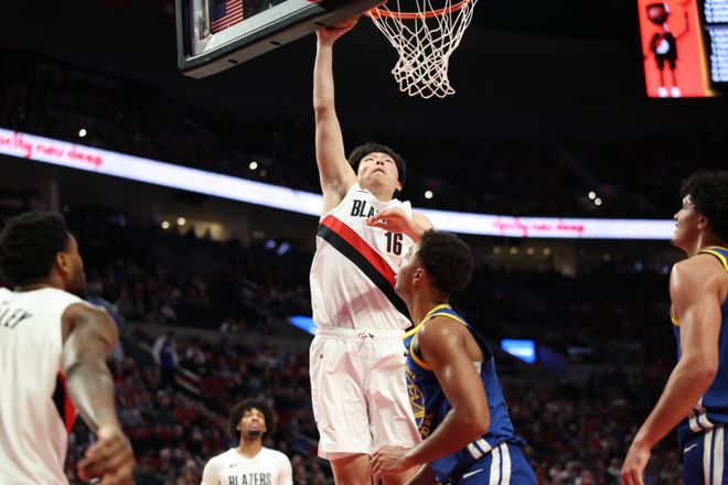 瀚森未来能强过考沃德?队记热议中国内线:定论交易输赢为时过早