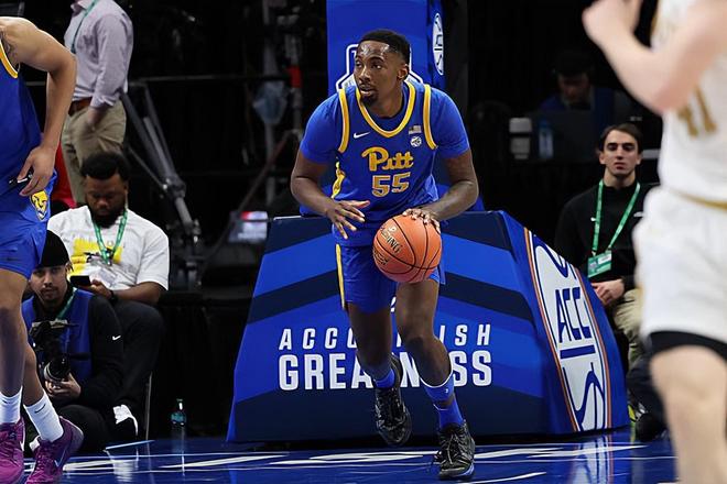 雷霆签下前匹兹堡大学防守大闸，他会成为一名潜在的3D锋线球员？