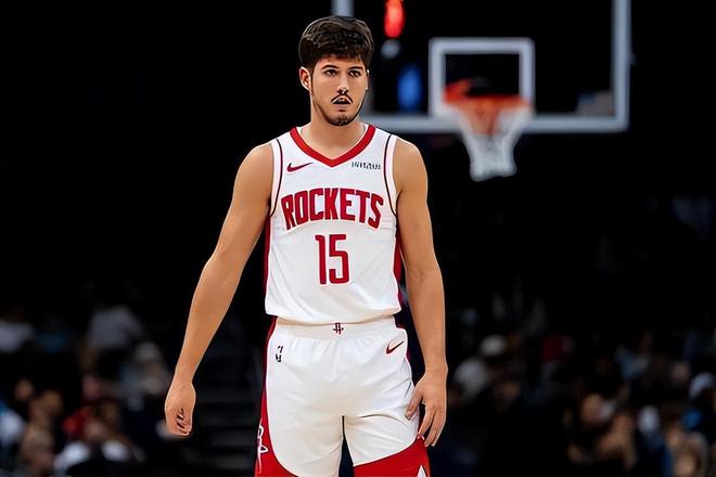 跟队记者：谢泼德难堪大任，火箭要考虑让杜兰特或是申京进行组织