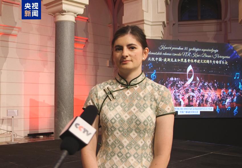 惊艳全场!中国首部8K太空纪录电影《窗外是蓝星》宣传片亮相波黑