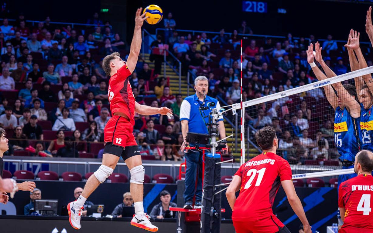 3-0!男排世锦赛4强诞生,世界第一强势爆发,波意狂胜,黑马出局