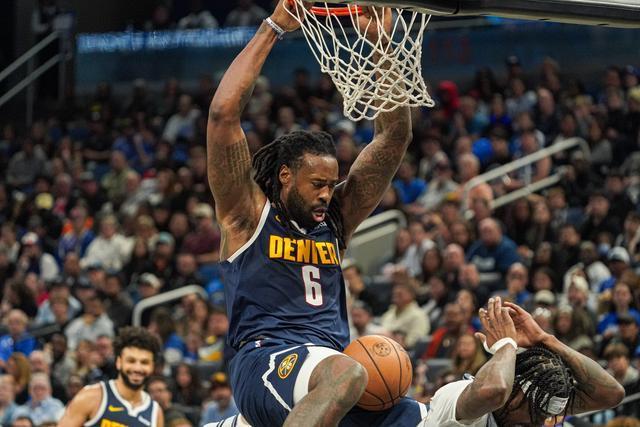 7年换7队,没有三分的老牌中锋,已经37岁的他 依旧是NBA的香饽饽