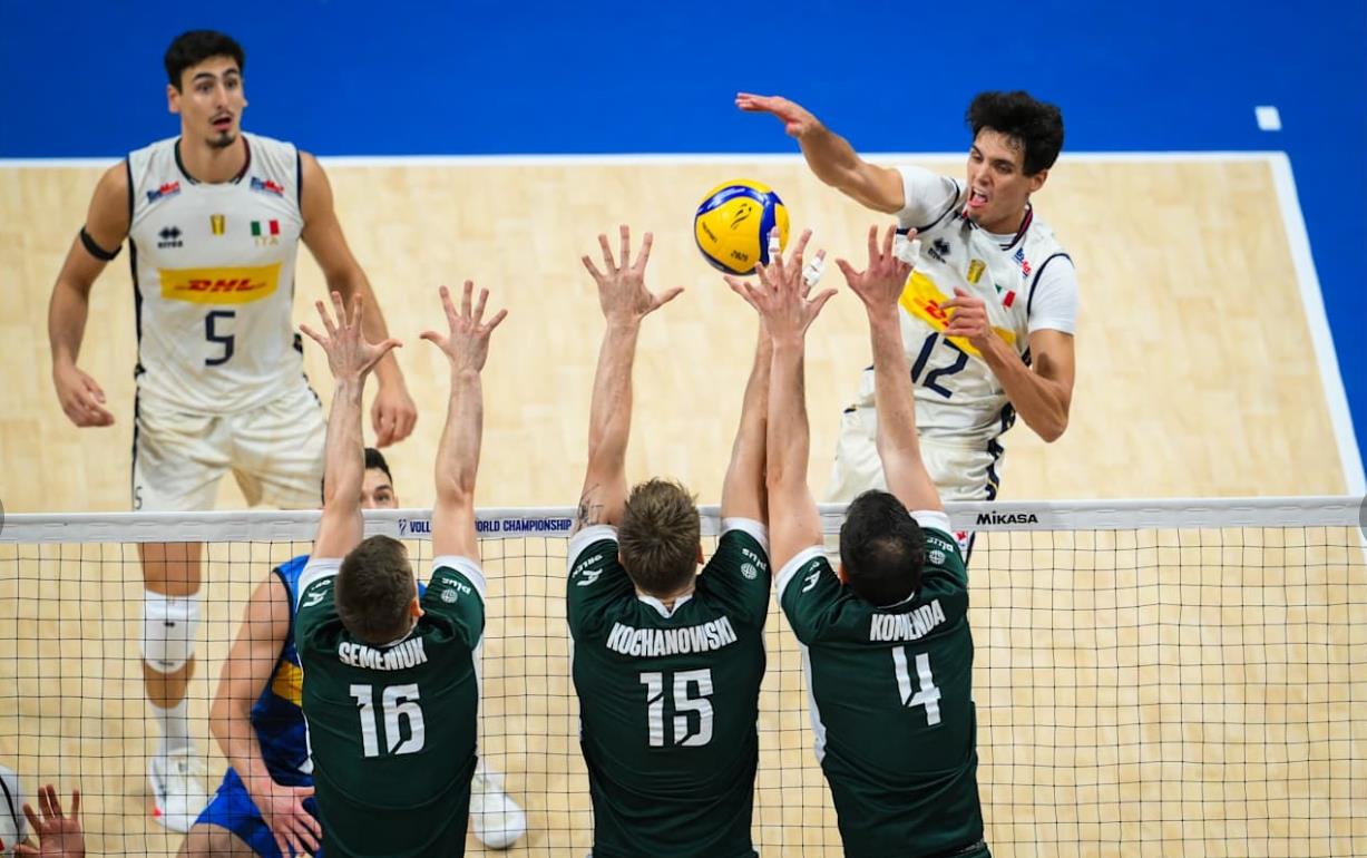 男排世锦赛:世界第一0:3出局,欧洲劲旅大爆发,卫冕冠军打疯了