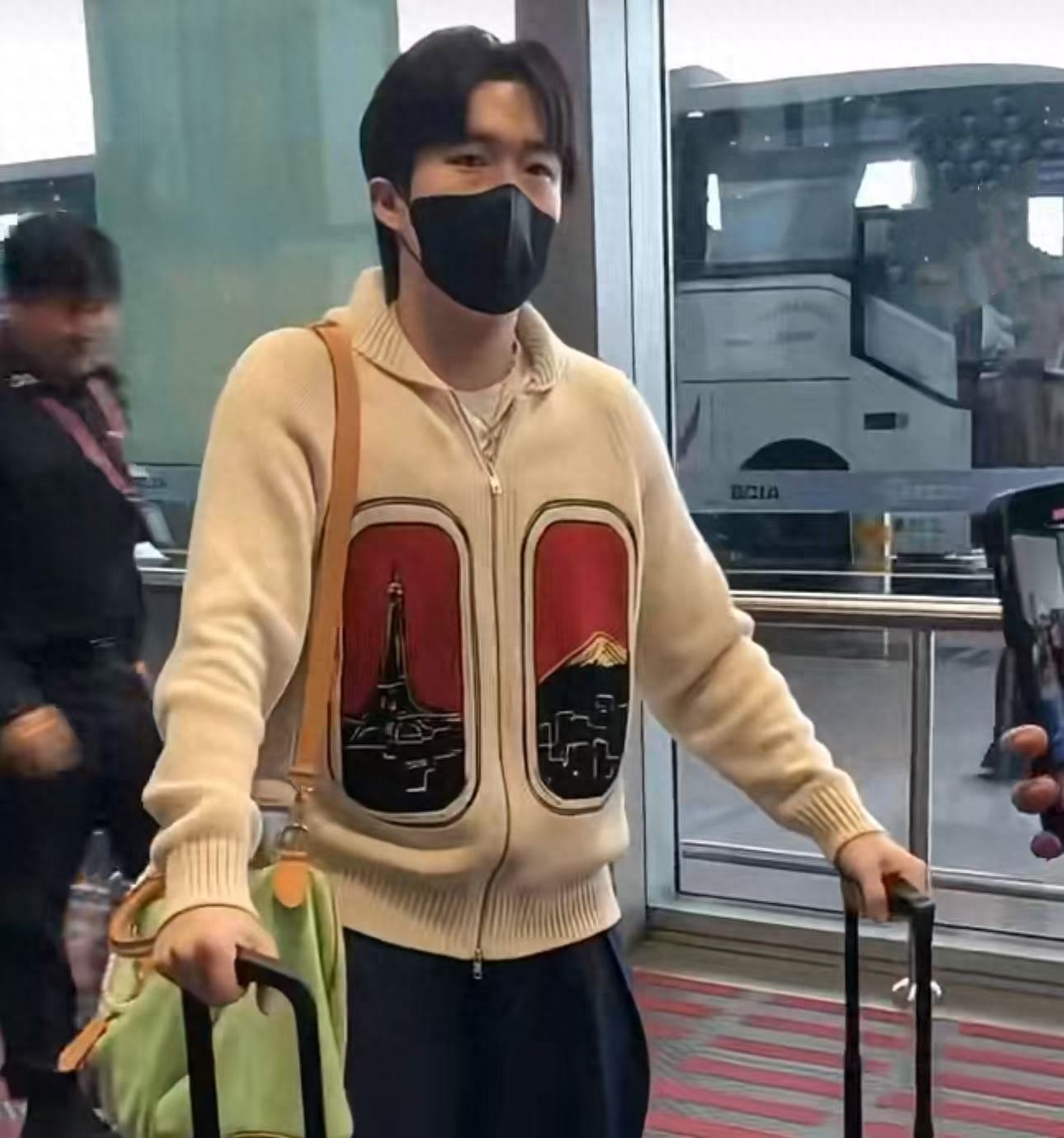 国乒兵发印度，亚锦赛力争双冠！莎头稳住军心；王曼昱成定海神针