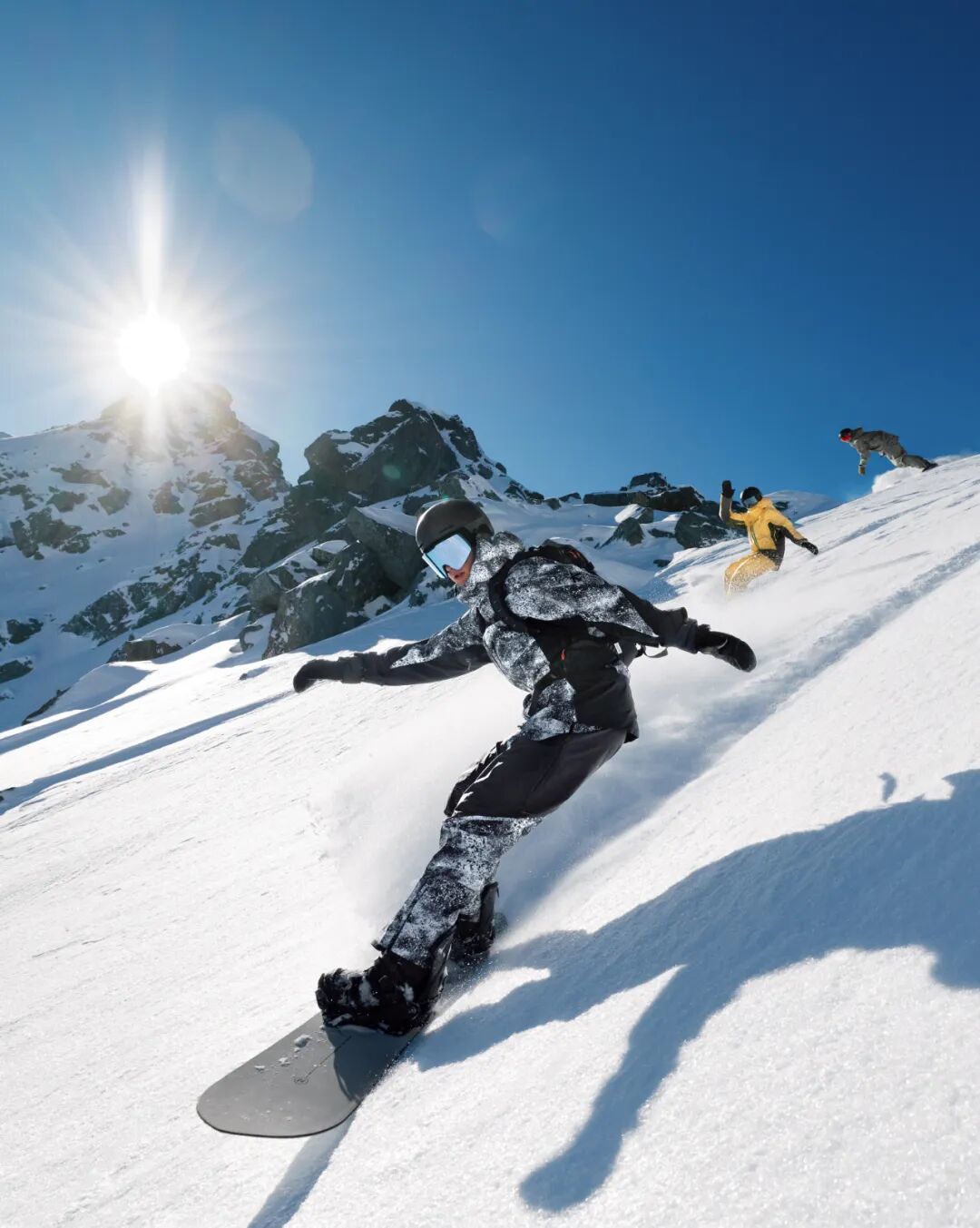运动品牌的新增量,藏在运动场景的组合拳里