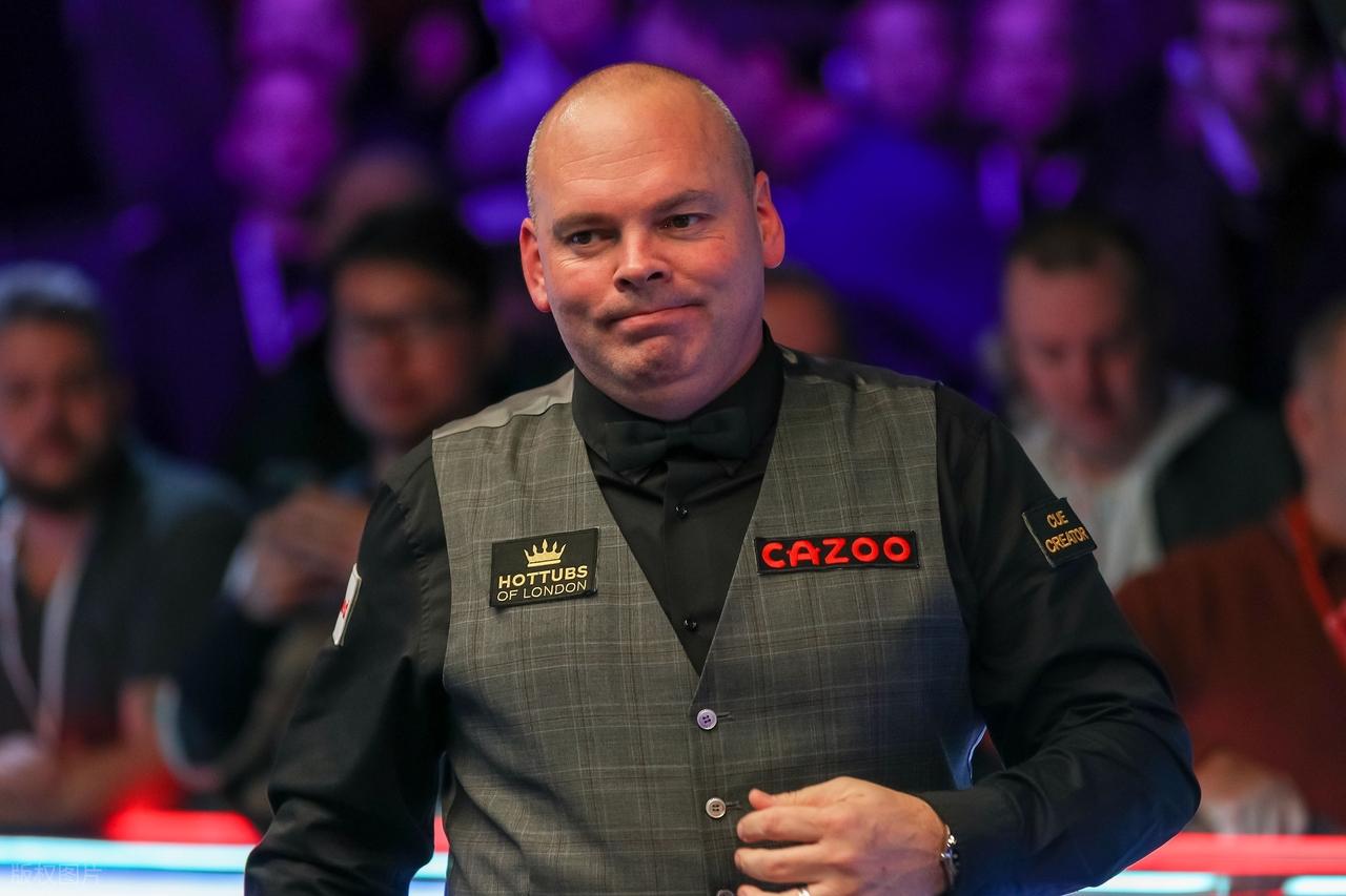 斯诺克英国公开赛战报!3名中国球员晋级32强;赵心童4-1力克强敌